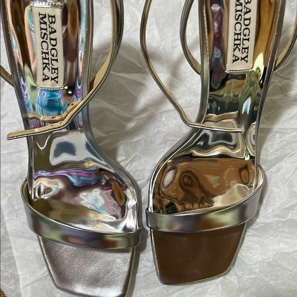 Badgley Mischka Silver Sculptural Heels - Picture 10 of 11